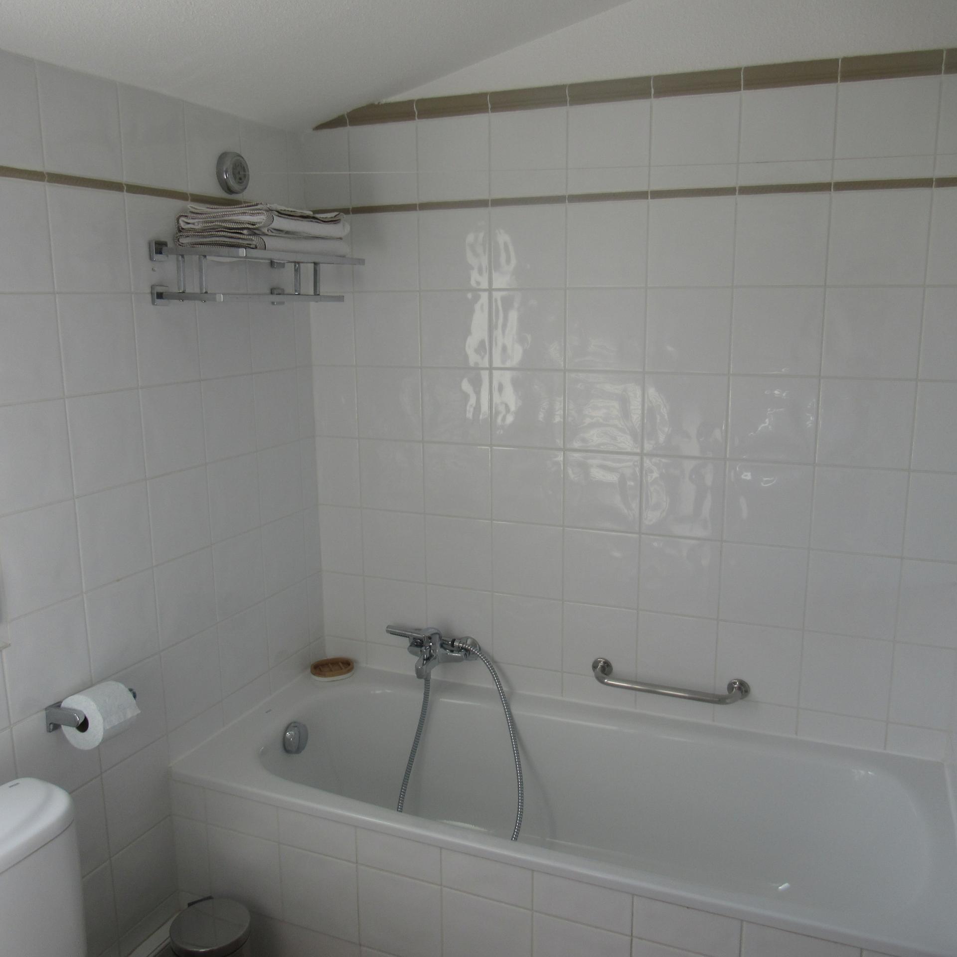 Salle de bains haut 1