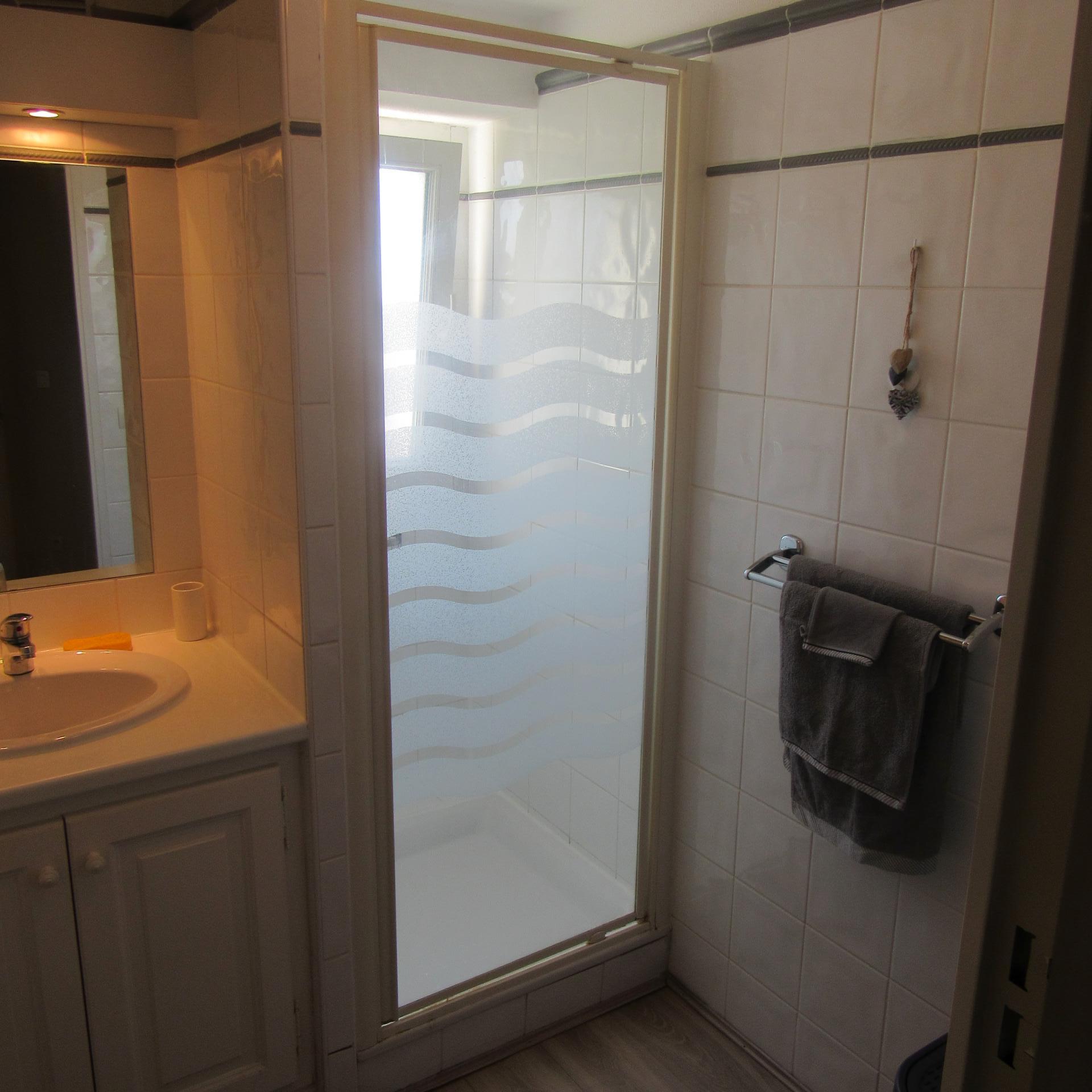 Salle de bains bas 3